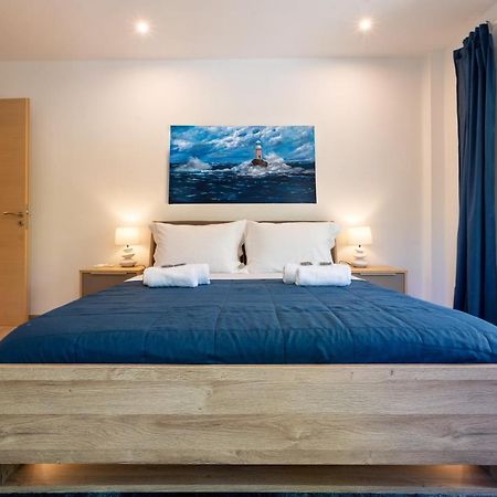 Lux 1-Bedroom Apartement Next To The Sea In Voula Athena Bagian luar foto